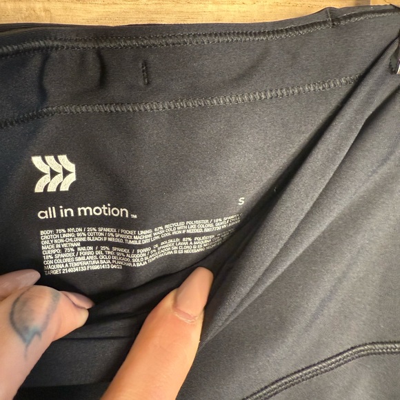 All in Motion black Leggings - Picture 2 of 4